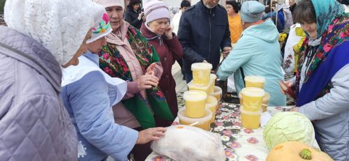 В Азнакаево прошла благотворительная ярмарка