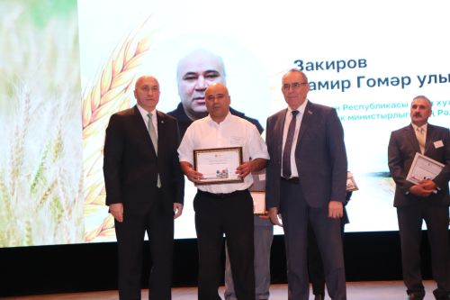 Азнакайда авыл хуҗалыгы хезмәткәрләрен хөрмәтләделәр