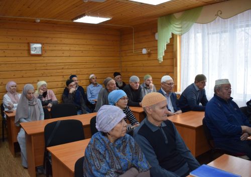 Азнакайда «Гаиләдә ир-хатын мөнәсәбәтләре» темасына лекция булды