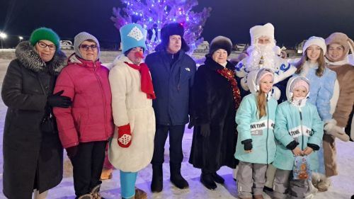 Азнакай шәһәренең Монолит микрорайонында чыршы бәйрәме гөрләде