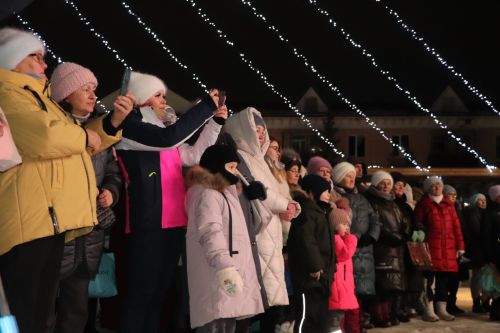 Открытие центральной новогодней елки