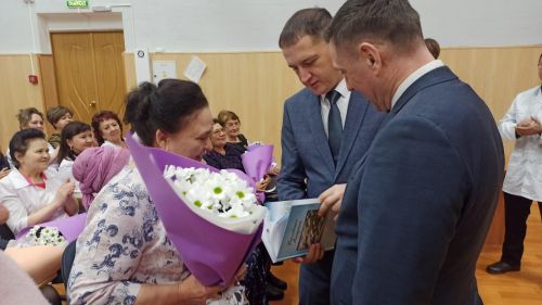 Азнакайның сәламәтлек сагы хезмәткәрләре киңәшмәгә җыелды