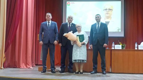 Азнакайның сәламәтлек сагы хезмәткәрләре киңәшмәгә җыелды