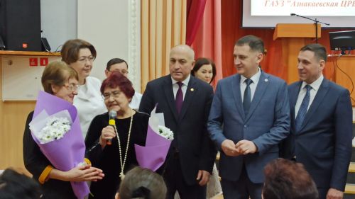 Азнакайның сәламәтлек сагы хезмәткәрләре киңәшмәгә җыелды