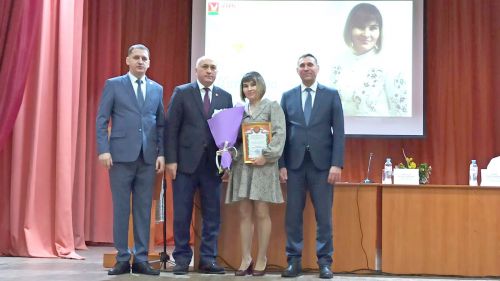 Азнакайның сәламәтлек сагы хезмәткәрләре киңәшмәгә җыелды