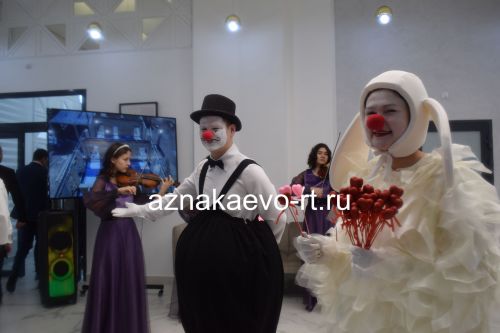 В Азнакаево открылось новое здание ЗАГС