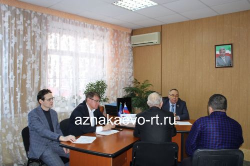 Азнакайлыларны депутат Таһир Һадиев кабул итте