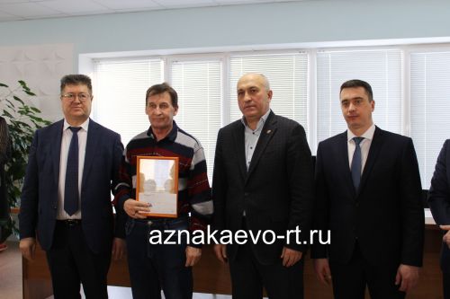 На собрании трудового коллектива Азнакаевского предприятия тепловых сетей подвели итоги работы