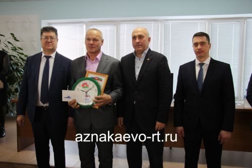 На собрании трудового коллектива Азнакаевского предприятия тепловых сетей подвели итоги работы