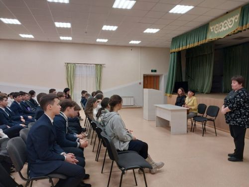 Азнакай укучыларын закон нечкәлекләре белән таныштырдылар
