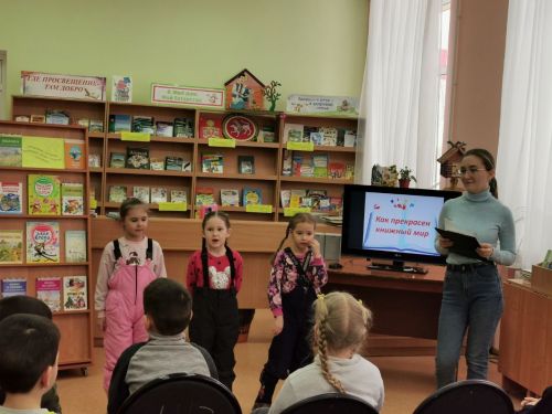В Азнакаево отметили Всемирный день поэзии