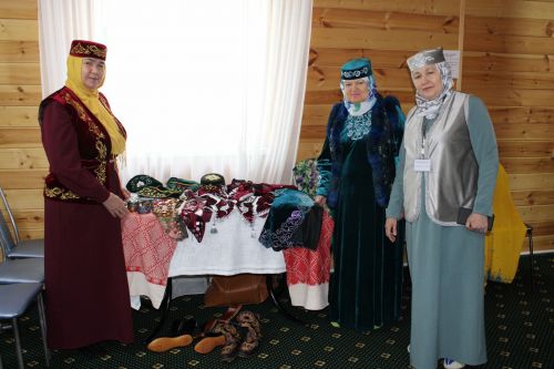 Милләт аналары  балаларга тәрбия бирү турында сөйләштеләр
