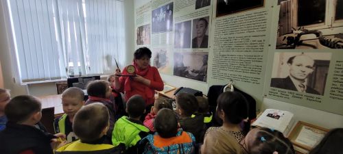 Азнакайның «Теремкәй» бакчасында тәрбияләнүчеләр «Маяк» та кунакта булды