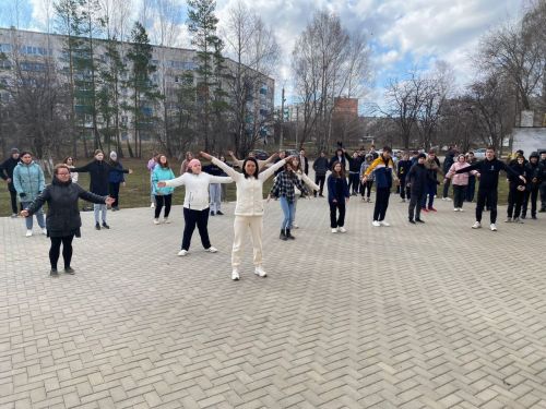 Азнакай студентлары Бөтендөнья сәламәтлек көненә кушылдылар