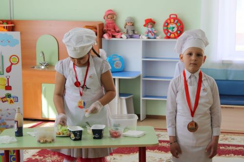 Азнакаевские дошкольники постигают профессиональные компетенции