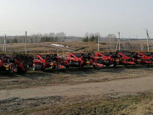 Азнакай районы хуҗалыкларында техника кыр эшләренә әзер