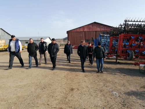Азнакай районы хуҗалыкларында техника кыр эшләренә әзер