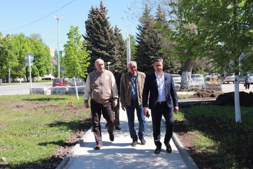 В Азнакаевском районе в этом году отремонтируют 34 двора