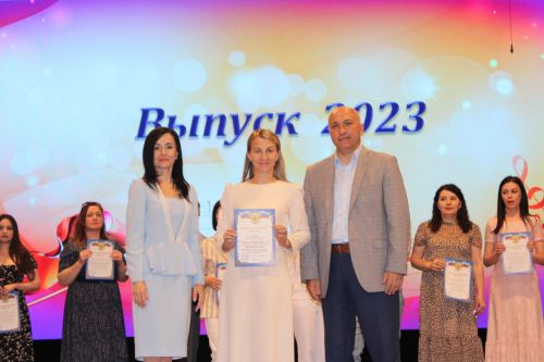 В Азнакаевской детской школе искусств прошёл выпускной вечер