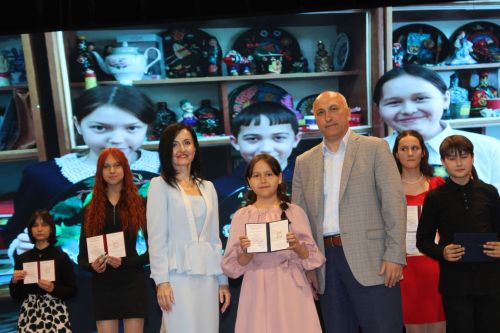 В Азнакаевской детской школе искусств прошёл выпускной вечер