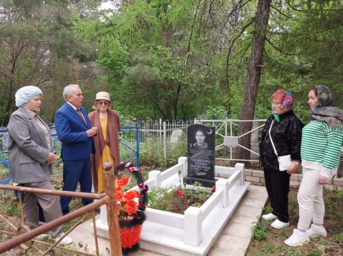 Азнакайда легендар шәхес – Бөек Ватан сугышында катнашкан,  Социалистик Хезмәт Герое Хәсәншина Газифә Хәсән кызын искә алдылар