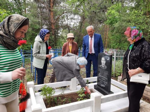 Азнакайда легендар шәхес – Бөек Ватан сугышында катнашкан,  Социалистик Хезмәт Герое Хәсәншина Газифә Хәсән кызын искә алдылар