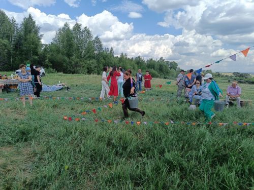 Илбәк Сабан туе милли бизәкләргә бай булды
