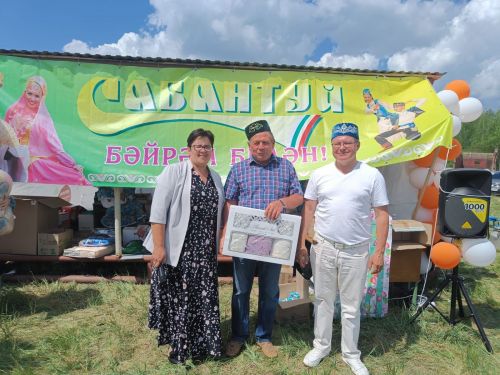 Илбәк Сабан туе милли бизәкләргә бай булды