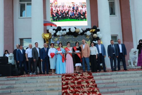 Азнакайда районкүләм чыгарылыш кичәсе үтте