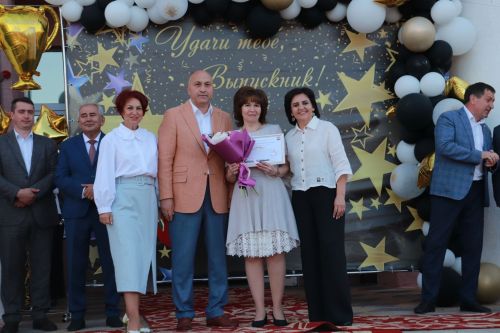 В Азнакаево прошел районный выпускной вечер