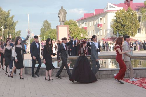 В Азнакаево прошел районный выпускной вечер