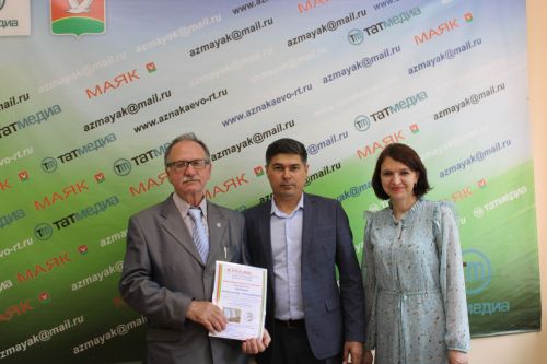 В редакции газеты «Маяк» состоялось чествование любителей пушкинской поэзии