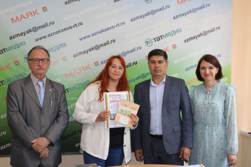 В редакции газеты «Маяк» состоялось чествование любителей пушкинской поэзии