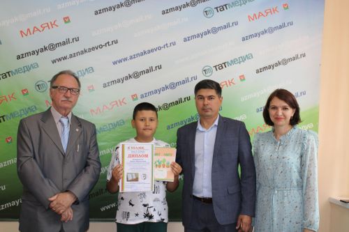 В редакции газеты «Маяк» состоялось чествование любителей пушкинской поэзии