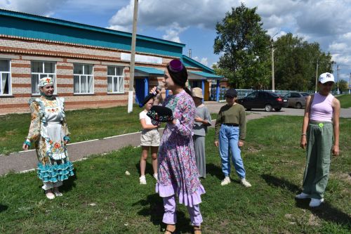 В Азнакаево стартовала акция «Культурная суббота. Игры народов России»
