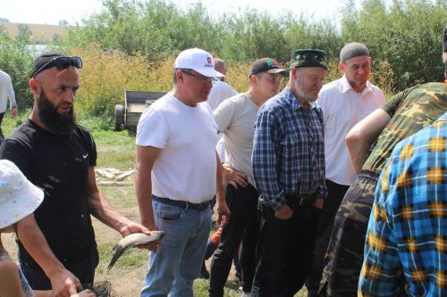 На крючке успеха: В Азнакаево состоялись соревнования по ловле рыбы