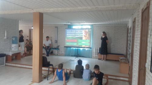 В Азнакаево детям напоминают о правилах поведения на дороге во время каникул