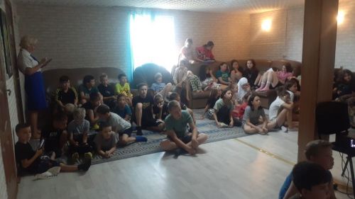 В Азнакаево детям напоминают о правилах поведения на дороге во время каникул
