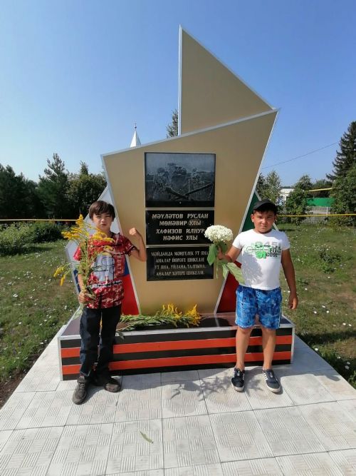 Рәхәт тә булды соң, Әгерҗе авыл клуб яны лагерында