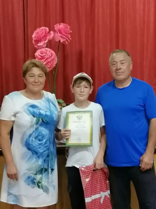 Рәхәт тә булды соң, Әгерҗе авыл клуб яны лагерында