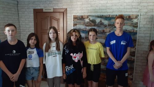 Азнакай балалары белән коррупция турында сөйләштеләр