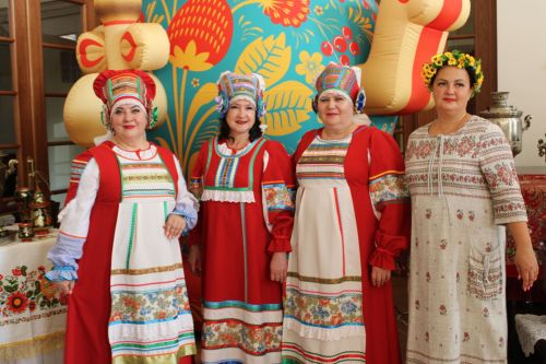 Азнакайлылар чыгышын казанлылар көчле алкышларга күмде