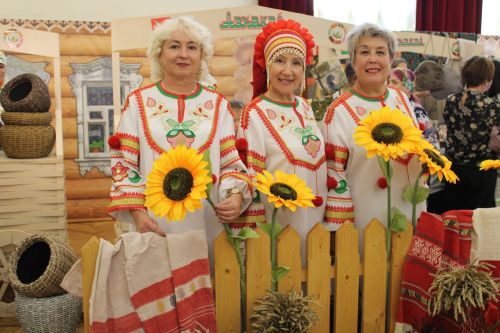 Азнакайлылар чыгышын казанлылар көчле алкышларга күмде