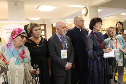 Азнакайлылар чыгышын казанлылар көчле алкышларга күмде
