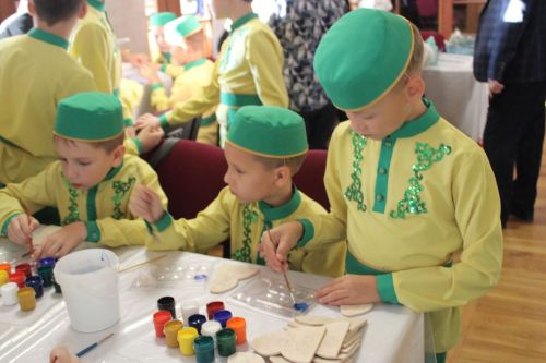 Азнакайлылар чыгышын казанлылар көчле алкышларга күмде