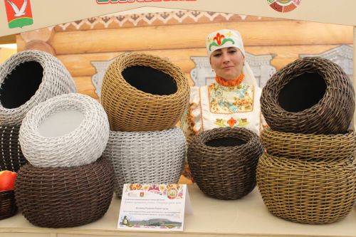 Азнакайлылар чыгышын казанлылар көчле алкышларга күмде