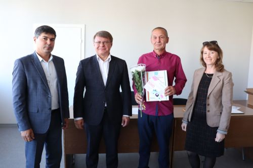 Азнакайның уңган почтальоннары бүләкләнде