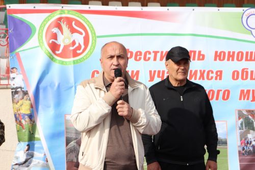 Азнакай мәктәпләре спортта көч сынашты
