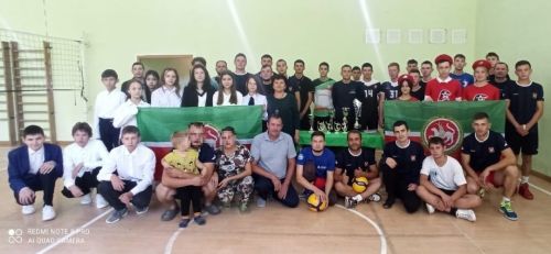 Чалпы авылында волейбол турниры узды