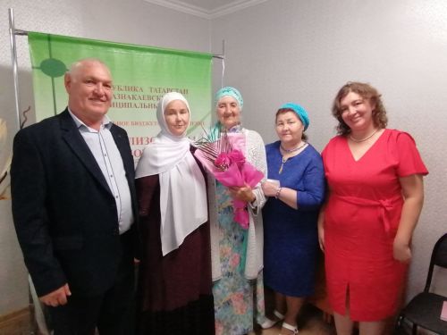 Азнакайда шагыйрә Гафифә Гаффарованың иҗат кичәсе узды
